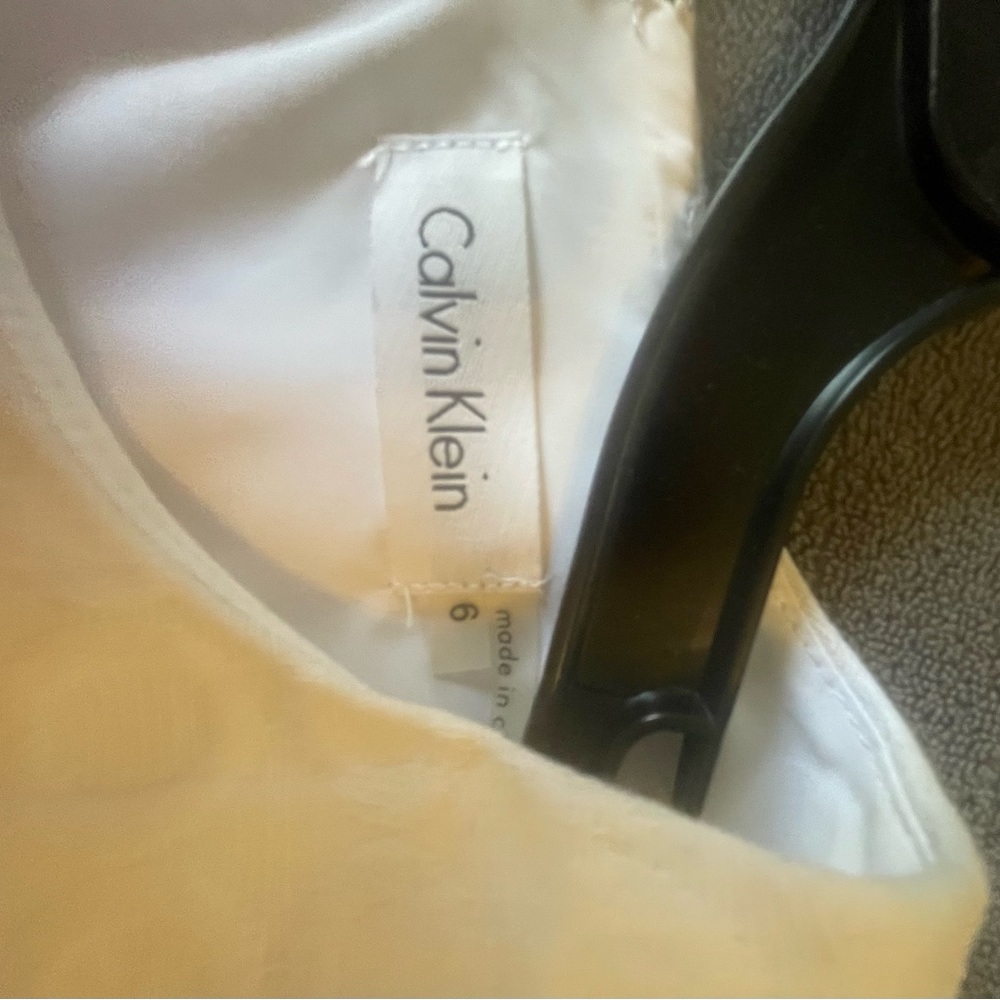 Sleeveless white dress!